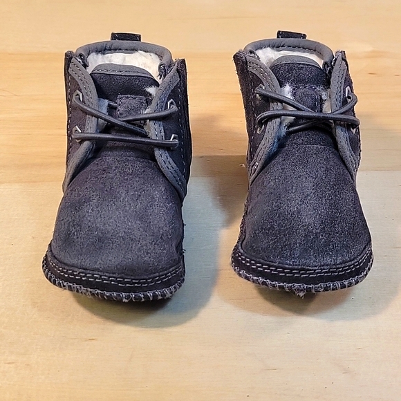 Ugg Neumel Kids Baby Slipper Shoes - Picture 3 of 8